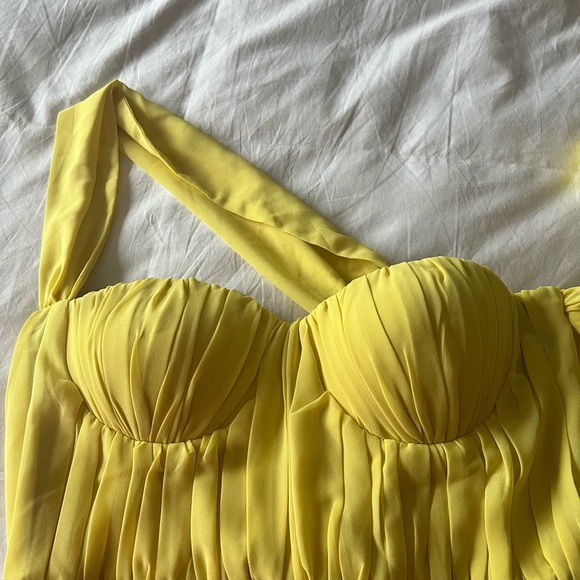 Miss Circle Elegant Chiffon Yellow Evening Gown - Picture 5 of 5